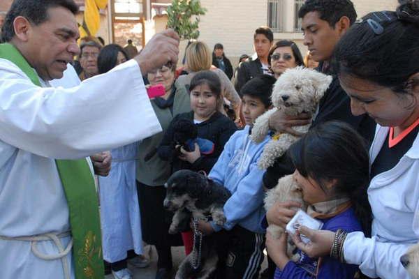 Como parte de los actos en honor a  San Roque habraacute bendicioacuten de mascotas