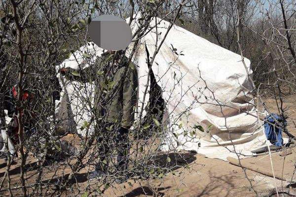 Rescatan a 16 joacutevenes que eran explotados en un campo de Quimiliacute