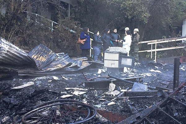 Perecen 10 mujeres en un incendio de hogar de ancianos 