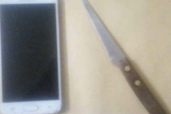 Detienen a menor que a punta de cuchillo se apoderoacute de un celular