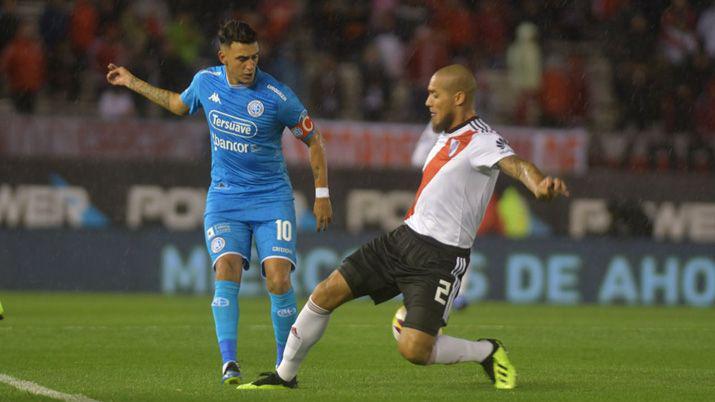 SEGUIacute EN VIVO  River y Belgrano no pueden romper el cero