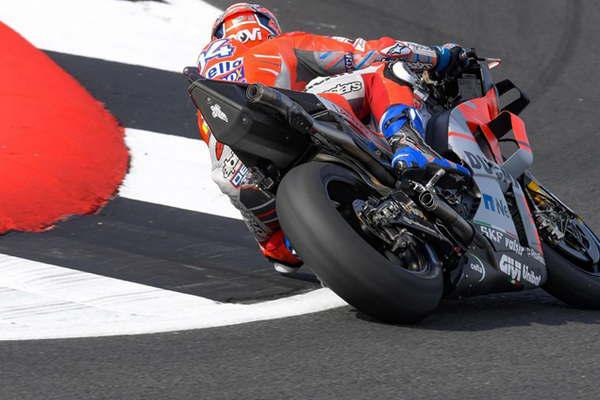 Dovizioso fue el maacutes veloz en Gran Bretantildea