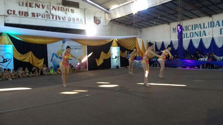 Encuentro de Gimnasia Riacutetmica en Colonia Dora