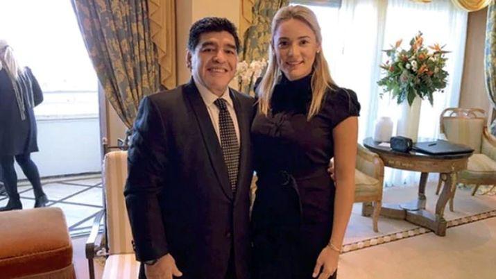 Maradona y un duro insulto a Liacuteo Pecoraro por los rumores de crisis con Rociacuteo