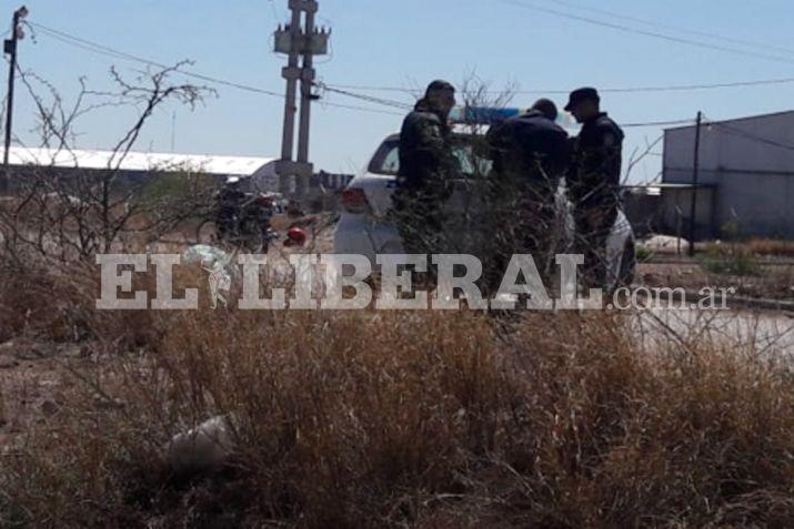 El joven Eduardo Ju�rez falleció en el acto tras recibir un disparo sobre la avenida Costanera de La Banda