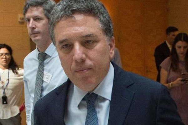 Dujovne dijo que podriacutea haber fondos extras del FMI para la Argentina 