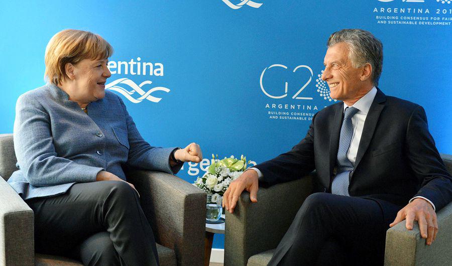 Macri habloacute con Merkel sobre la economiacutea argentina