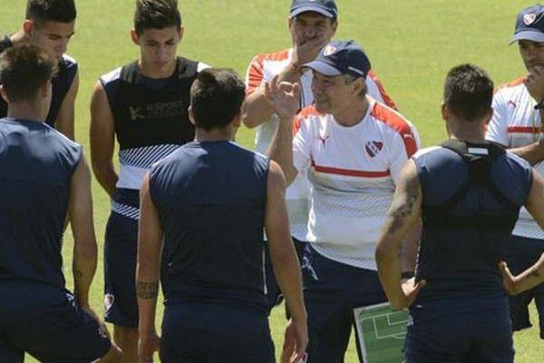 Independiente tendraacute variantes ante Coloacuten