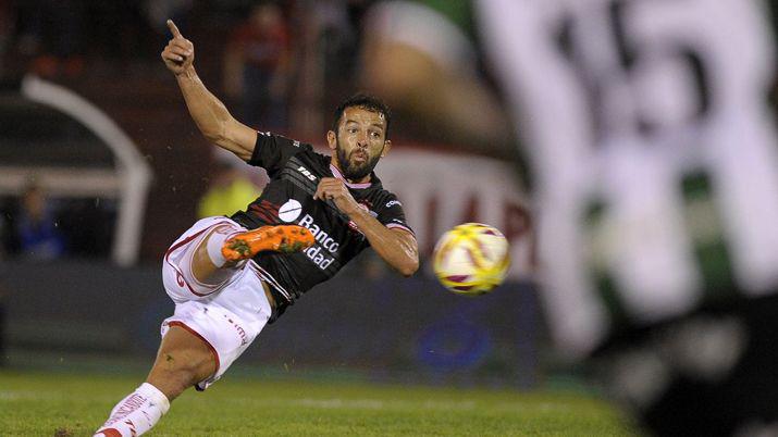 Hurac�n pisó fuerte en el Ducó y goleó a Banfield