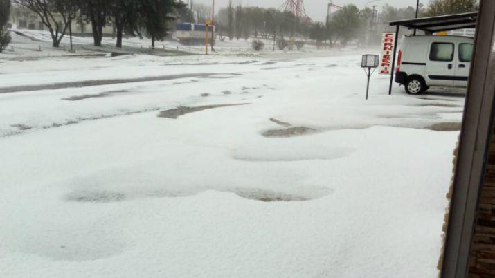 Intenso granizo en la regioacuten sur de la provincia de Coacuterdoba