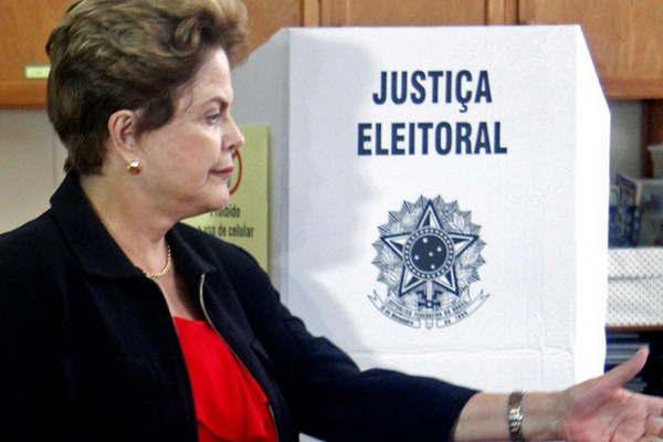 La ex presidenta Rousseff no logroacute llegar al Congreso
