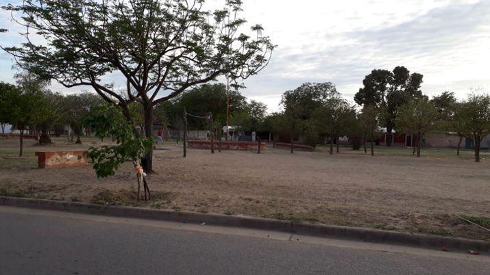 Vecinos del barrio Coesa denuncian el mal uso de una plaza puacuteblica