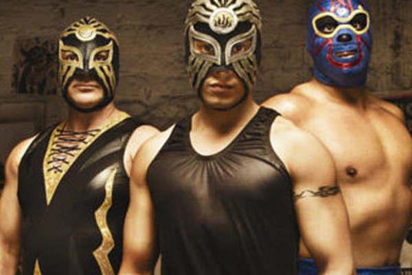 La lucha libre llegaraacute a Space con Por la maacutescara 