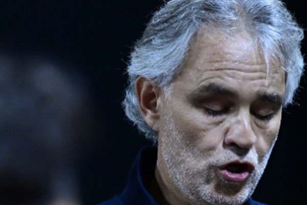 Tras 14 antildeos Andrea Bocelli lanzoacute su disco Siacute 