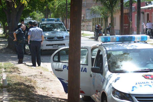 Adolescente quiso acuchillar a su vecino de 83 antildeos