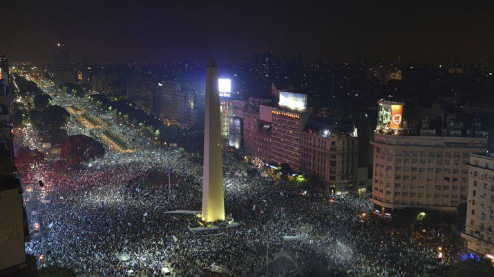 Mantildeana el Obelisco se iluminaraacute con los colores del campeoacuten de Libertadores