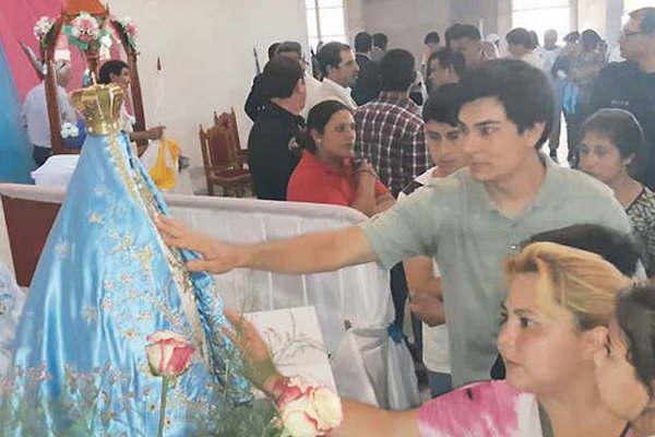 Friacuteas fue la uacutenica ciudad santiaguentildea que visitoacute la Virgen del Valle de Catamarca