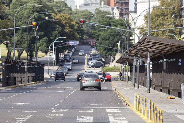 Gremios del transporte parariacutean 3 horas mantildeana contra Ganancias