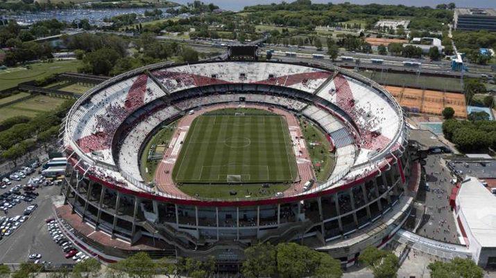 Allanan el Monumental por la causa de reventa de entradas