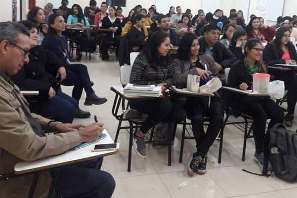 Realizaraacuten la clausura del ciclo de encuentros Intercambios en Trabajo Social en la Facultad de Humanidades