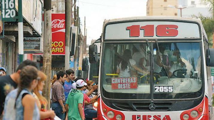 La UTA anticipoacute que no aceptaraacute el aguinaldo en dos partes