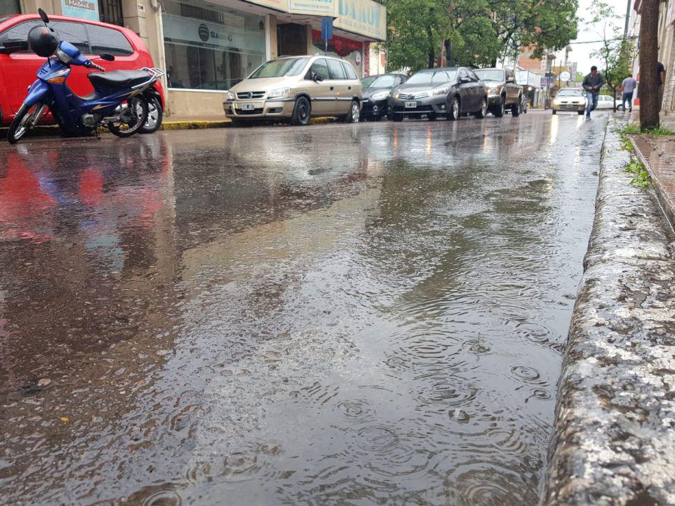 Las mejores postales de la mantildeana pasada por agua en Santiago