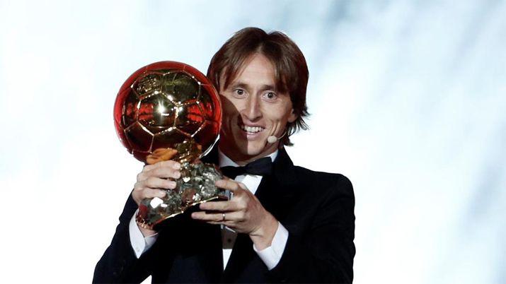 Se cortoacute la hegemoniacutea de Messi- Modric se llevoacute el Baloacuten de Oro