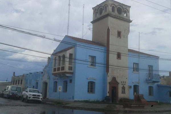 Amenazan a comerciante para robarle dinero y mercaderiacutea