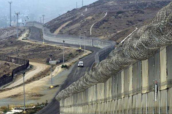 Trump- Meacutexico paga el muro gracias  al nuevo tratado de libre comercio