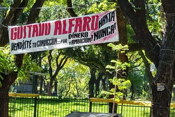 Pasacalles en contra de Alfaro 