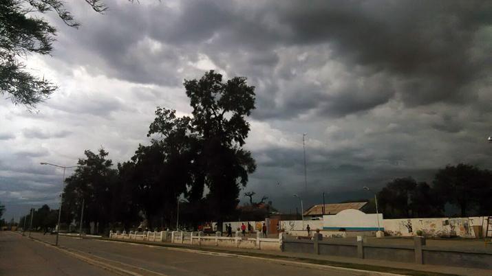 El Este de Santiago bajo alerta por fuertes tormentas