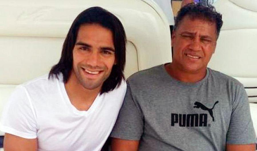 Conmocioacuten por la repentina muerte del padre de Radamel Falcao