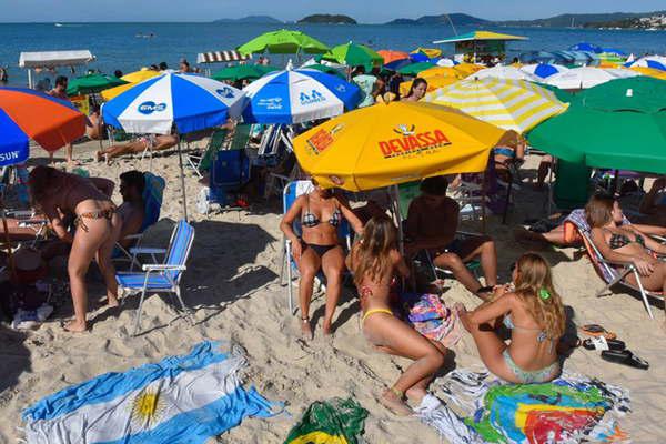 Los maacuteximos atractivos de la temporada- cuaacuteles son las playas maacutes buscadas de Brasil