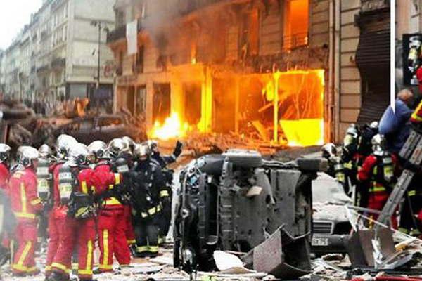 Una explosioacuten en panaderiacutea parisina deja 3 muertos
