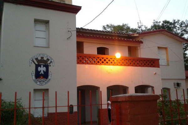 Denuncioacute a un sujeto por amenazar de muerte a su hija de 16 antildeos en la calle