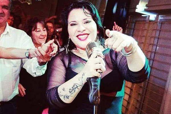 Natali Jugo cantaraacute esta noche en beneficio de familias inundadas 