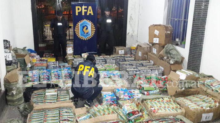 Policía Federal secuestró ms de 400 mil en mercadería ilegal