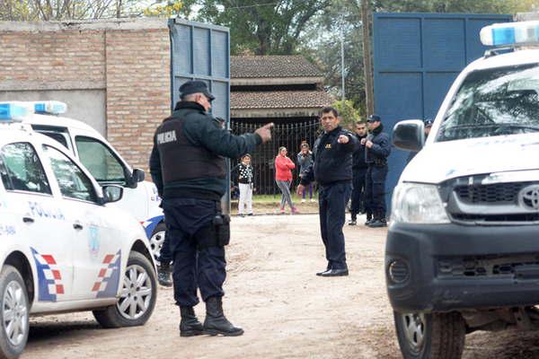 Buscan al marcador de la joyeriacutea asaltada por mendocinos y un chileno 