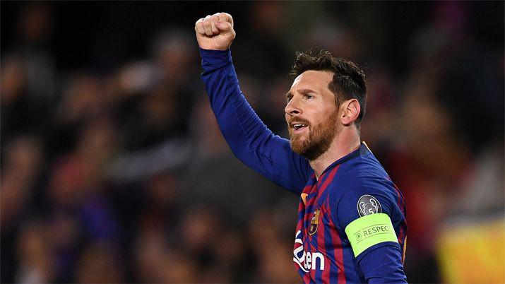 El Barcelona goleoacute al Lyon y Messi marcoacute un doblete