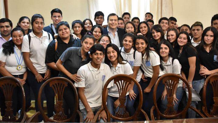 El gobernador Dr Gerardo Zamora recibió a tres delegaciones del interior de la Provincia