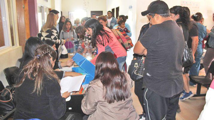 Muchas familias a punto de cumplir el suentildeo de tener la casa propia