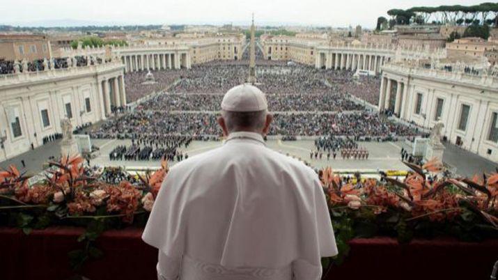 El Papa Francisco durante el Urbi et Orbi hoy en El Vaticano EFE