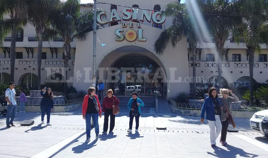 Turistas de distintos puntos del país visitan Las Termas