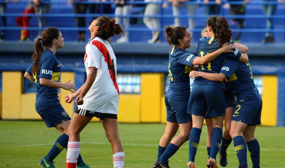 El plantel femenino de Boca le ganoacute a River