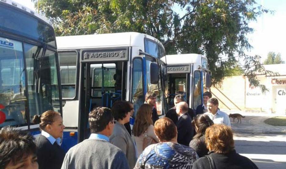 La liacutenea 4 de La Banda estaacute sin servicio por tiempo indeterminado