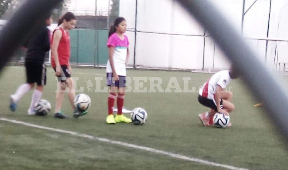 VIDEO  Asiacute vivioacute Loli Vidal su primer entrenamiento en River