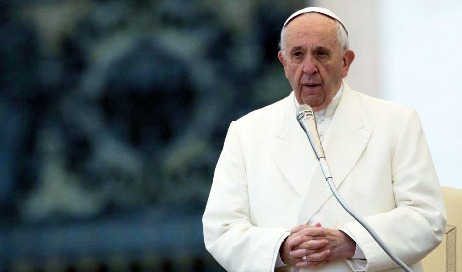 El Papa Francisco obliga a obispos y religiosos a denunciar casos de abusos