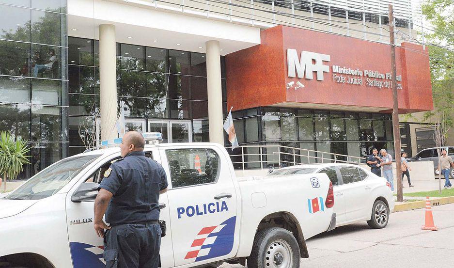 Robo hormiga- empleada le sacoacute a su jefe maacutes de 650000 pesos