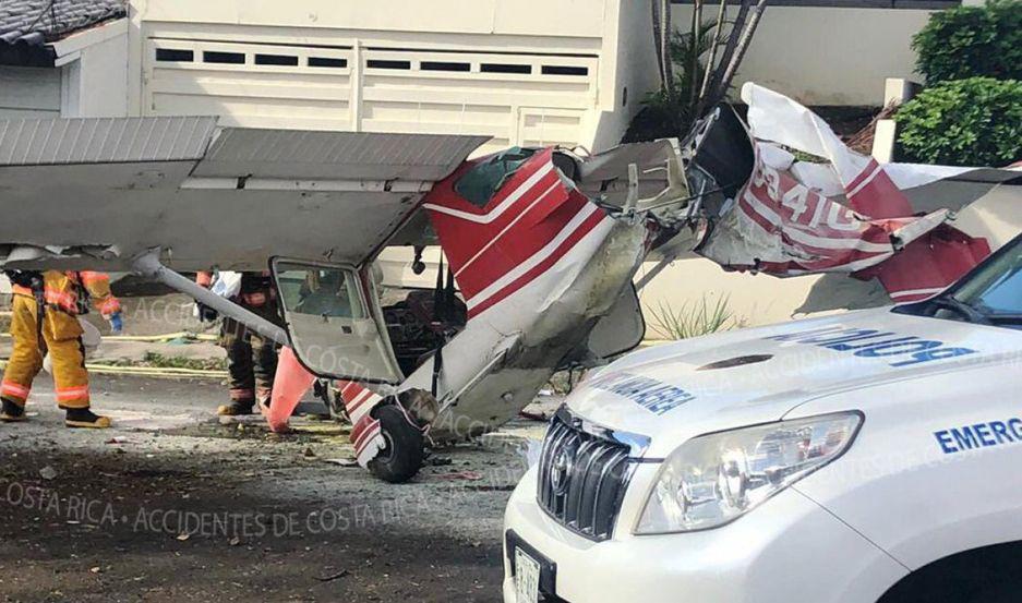 VIDEO  Argentinos se salvaron de milagro en un accidente de avioneta