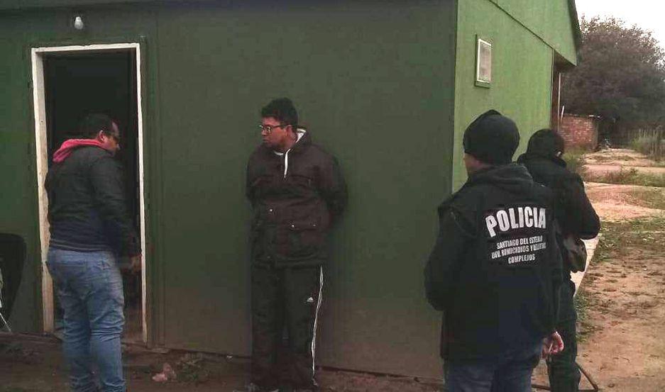 En violento incidente le perforoacute el pulmoacuten a un joven y horas maacutes tarde fue detenido en su casa